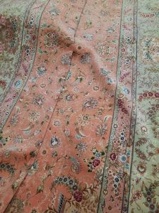 جفت ۱۸ متری پیازی
فرش کارکرده تمیز
رج ۵۵ کارکرده
فرش بزرگ